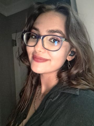 Dkt. Ayşe Türedi portresi