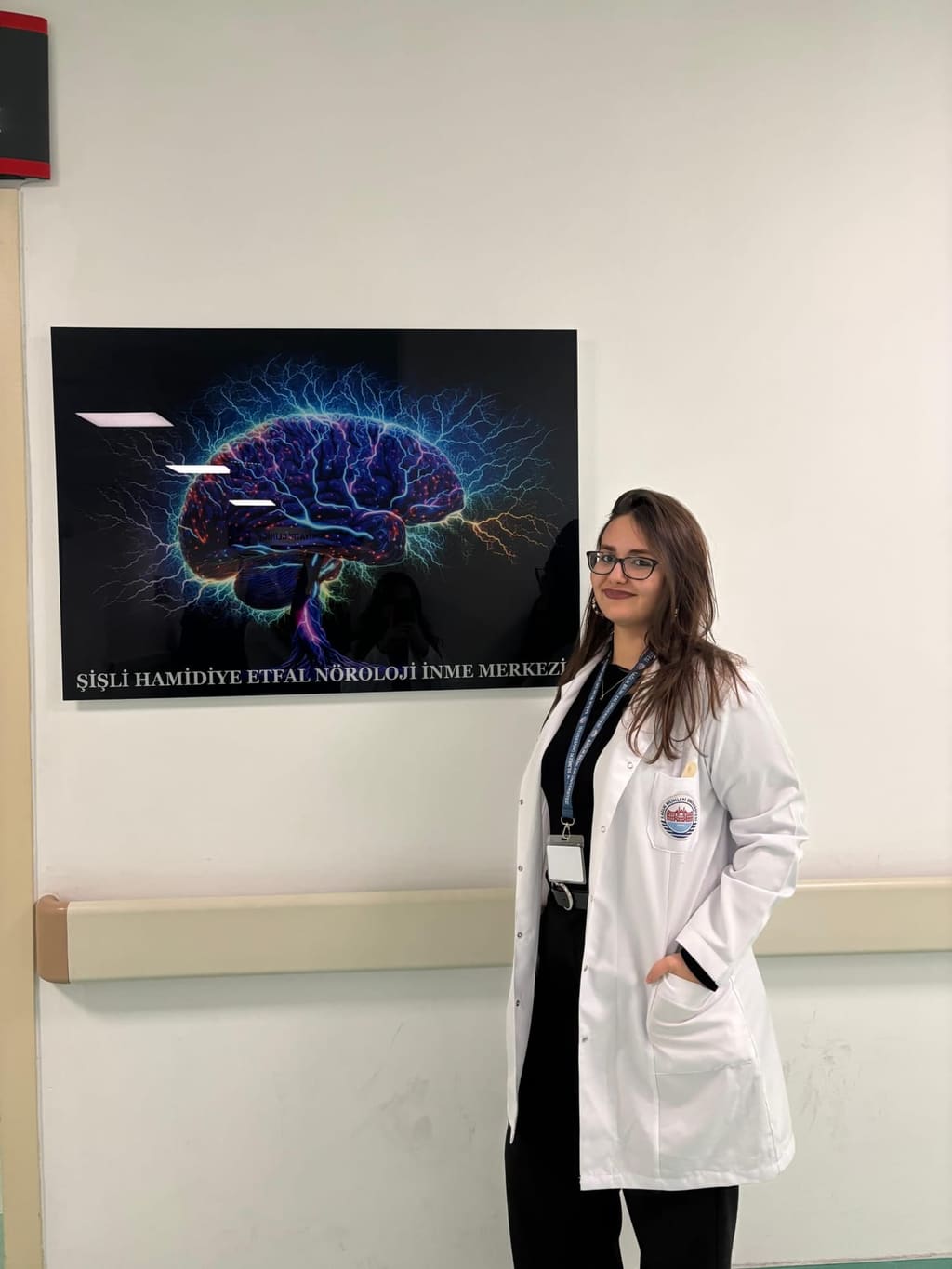 Dkt. Ayşe Türedi, Şişli Hamidiye Etfal Nöroloji İnme Merkezi'nde klinik staj sırasında